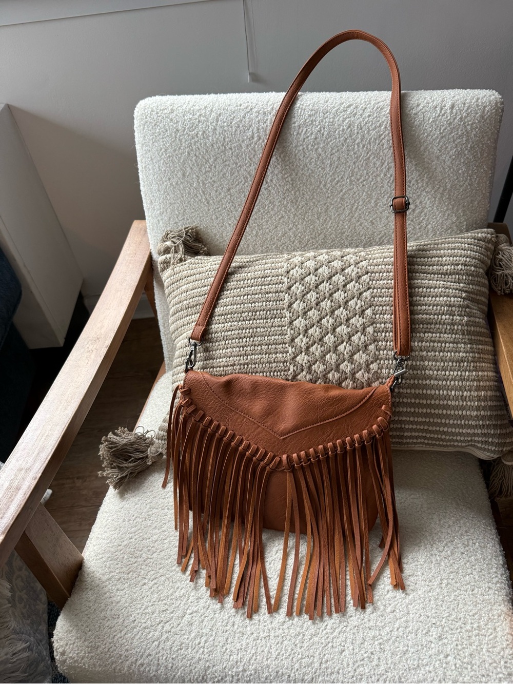 Fringe Crossbody Shoulder Bag - Tan